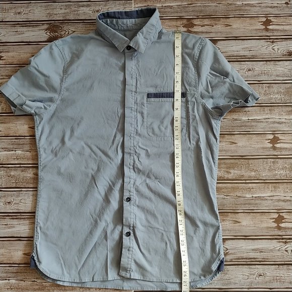 Lululemon Men's Short Sleeve Button Down Shirt Top Small Blue - Picture 7 of 7